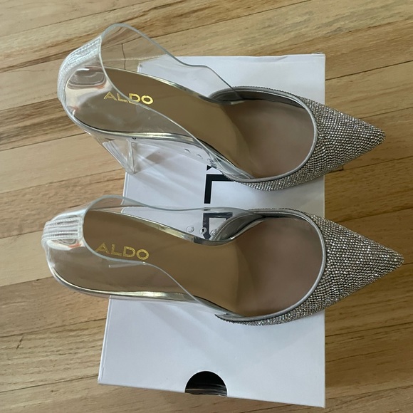 Aldo x Cinderella heels, size 9 these are a 4 inch heel beautiful shoe - Picture 3 of 16